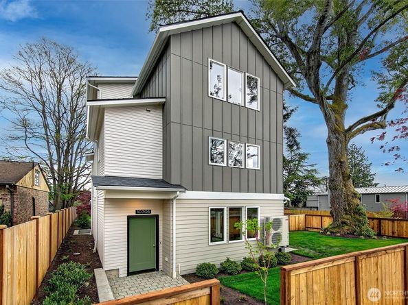 10706 Fremont Avenue N, Seattle WA 98133