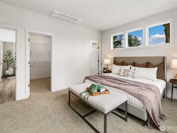 10706 Fremont Avenue N, Seattle WA 98133