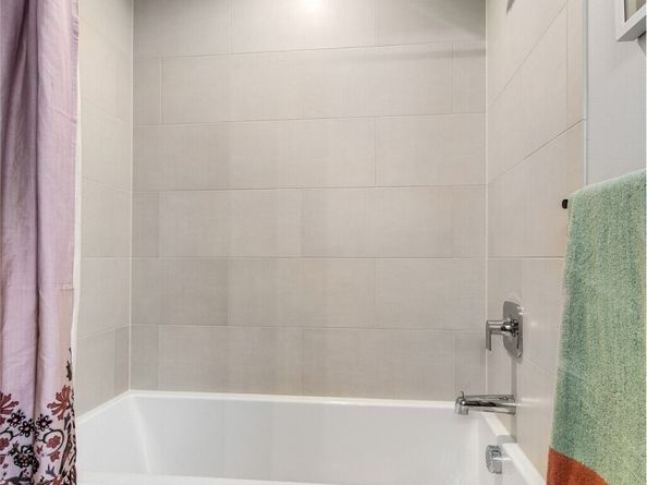 10706 Fremont Avenue N, Seattle WA 98133