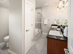 1977 16th Court NE, Issaquah WA 98029