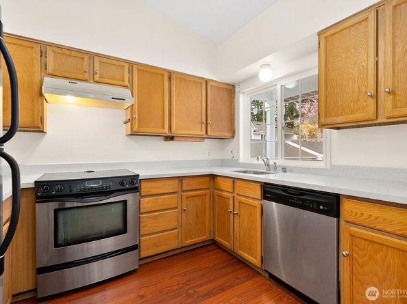 12389 SE 41st Lane 63, Bellevue WA 98006