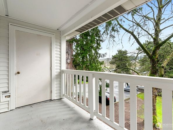12389 SE 41st Lane 63, Bellevue WA 98006
