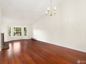12389 SE 41st Lane 63, Bellevue WA 98006