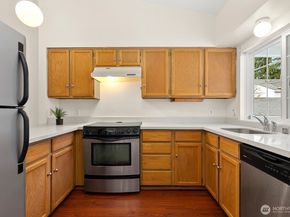 12389 SE 41st Lane 63, Bellevue WA 98006