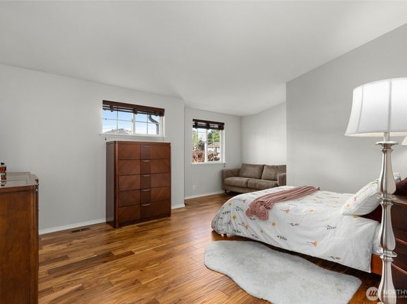 19013 112th Place SE, Renton WA 98055