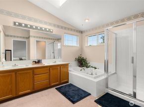19013 112th Place SE, Renton WA 98055