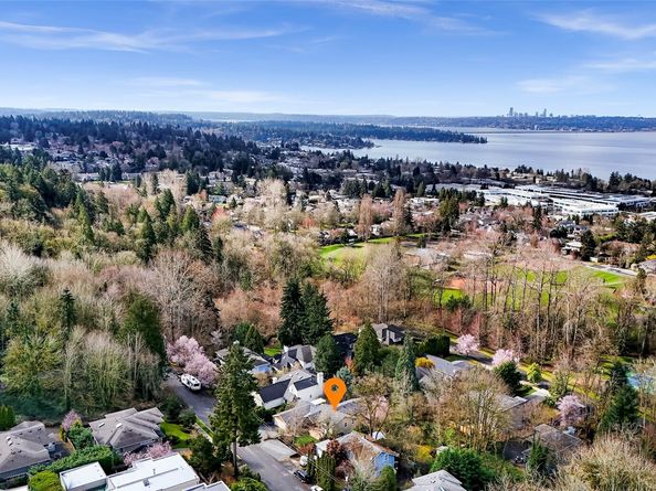 403 Slater Street S, Kirkland WA 98033