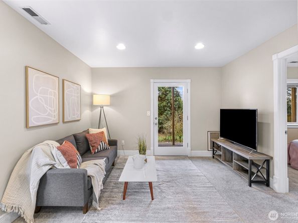 403 Slater Street S, Kirkland WA 98033