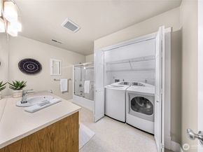 403 Slater Street S, Kirkland WA 98033