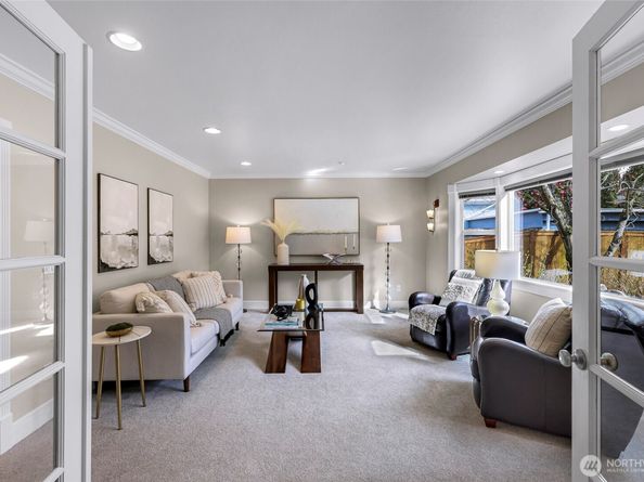 403 Slater Street S, Kirkland WA 98033