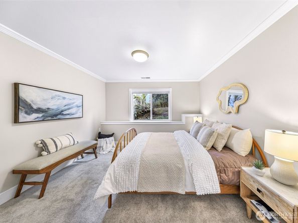 403 Slater Street S, Kirkland WA 98033