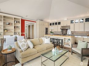 463 39th Avenue E, Seattle WA 98112