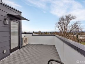 425 19th Avenue E, Seattle WA 98112