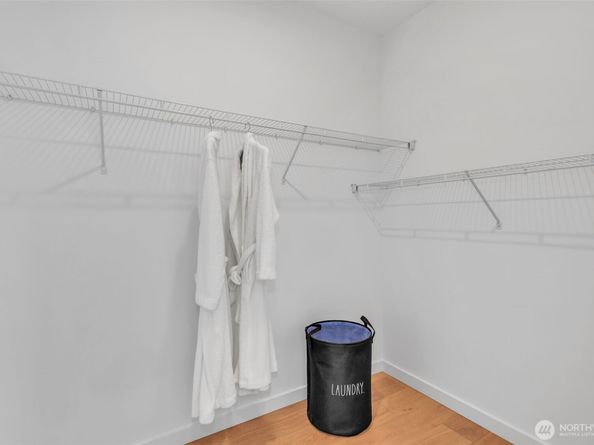 425 19th Avenue E, Seattle WA 98112