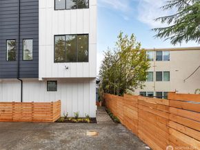 425 19th Avenue E, Seattle WA 98112