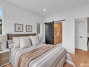 425 19th Avenue E, Seattle WA 98112