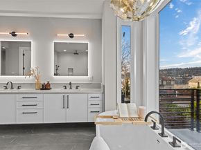 904 N 33rd Place, Renton WA 98056