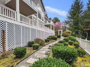 1665 204th Avenue NE, Sammamish WA 98074