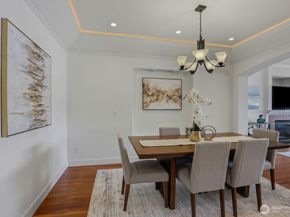 8696 Island Drive S, Seattle WA 98118