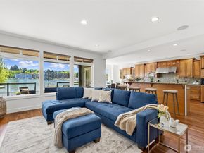 8696 Island Drive S, Seattle WA 98118
