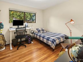 1711 NE 104th Street, Seattle WA 98125