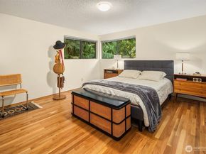 1711 NE 104th Street, Seattle WA 98125