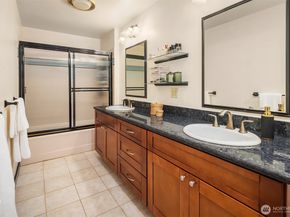 1711 NE 104th Street, Seattle WA 98125