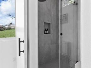 11905 89th Avenue NE, Kirkland WA 98034