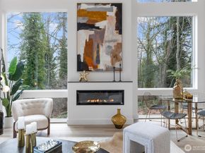 11905 89th Avenue NE, Kirkland WA 98034