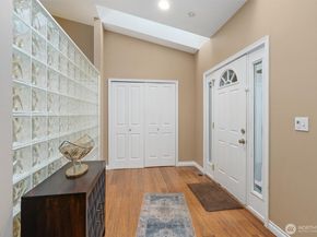 7337 151st Avenue NE, Redmond WA 98052