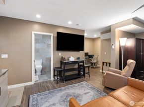 7337 151st Avenue NE, Redmond WA 98052