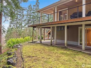 2028 NW Misty Ridge Lane, Silverdale WA 98383