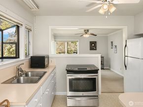 321 6th Avenue S, Kirkland WA 98033