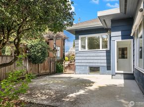 321 6th Avenue S, Kirkland WA 98033