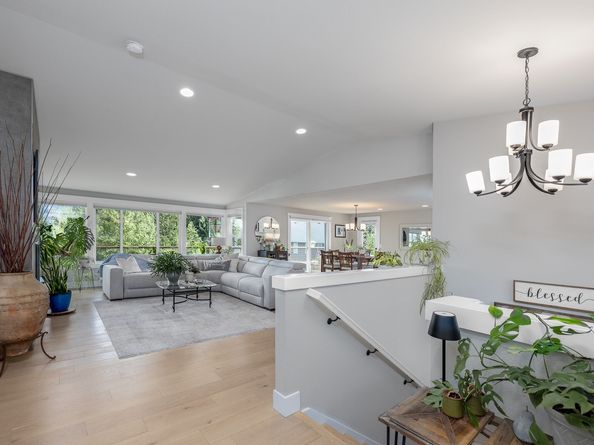 17407 3rd Avenue SE, Bothell WA 98012