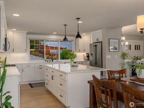 17407 3rd Avenue SE, Bothell WA 98012