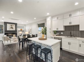 4018 Beach Drive SW, Seattle WA 98116