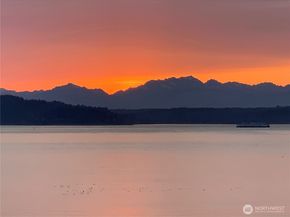 4018 Beach Drive SW, Seattle WA 98116