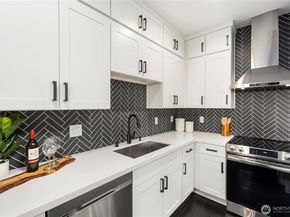 4018 Beach Drive SW, Seattle WA 98116