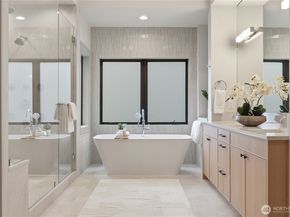 10648 SE 16th Street, Bellevue WA 98004