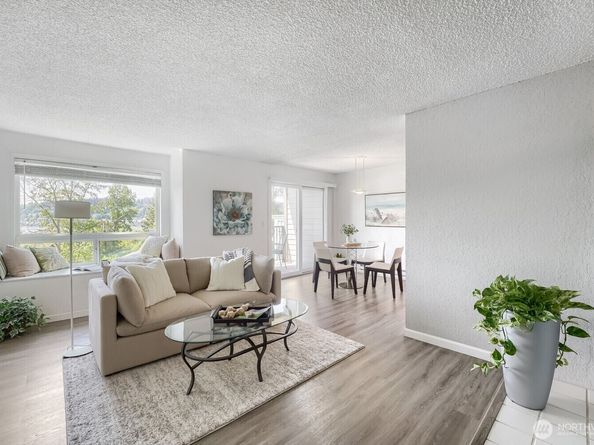4100 Lake Washington Boulevard N B102, Renton WA 98056