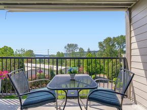 4100 Lake Washington Boulevard N B102, Renton WA 98056