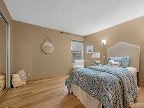 200 James Street 307, Edmonds WA 98020