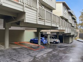301 W Raye Street 201, Seattle WA 98119