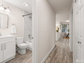 2640 118 Avenue SE 7201, Bellevue WA 98005