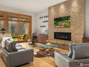 11303 S Dogwood Lane, Woodway WA 98020