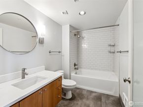 1408 12th Avenue 201, Seattle WA 98122