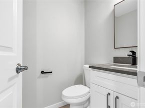 441 NE Alder Street 1, Issaquah WA 98027