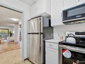 12840 SE 40th Court B2, Bellevue WA 98006