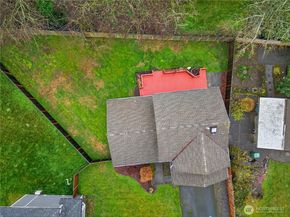 17427 Spruce Way, Lynnwood WA 98037